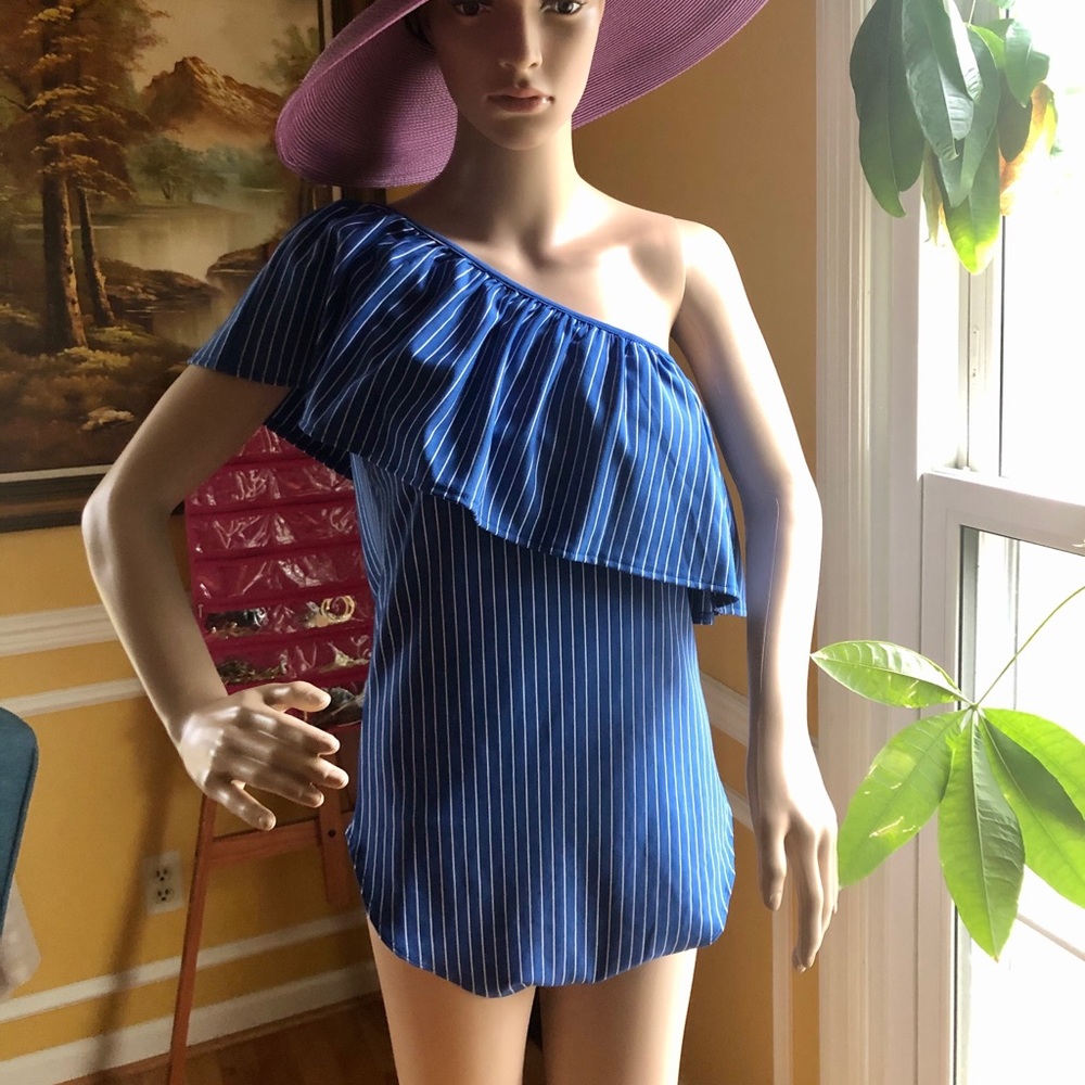MARK. BRAND ONE SHOULDER BODYSUIT MEDIUM